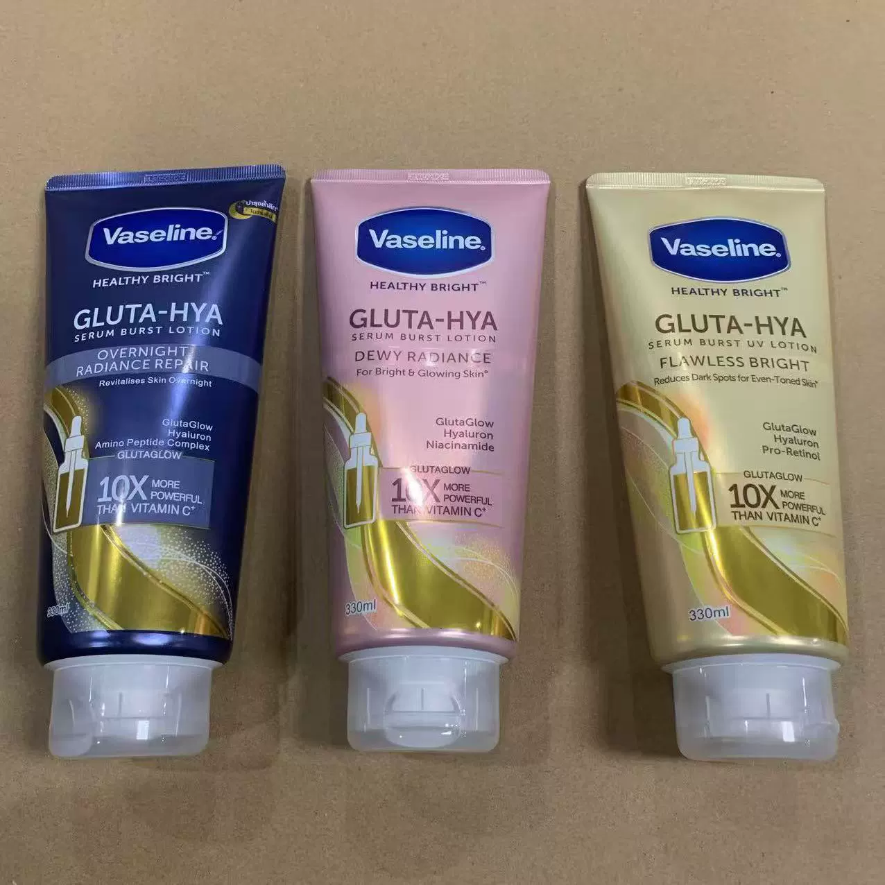 Ночной крем для тела Vaseline Gluta-Hya, 330 мл — увлажняющий, ниацинамид и гиалурон