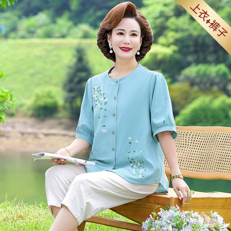 50-летняя мама летняя хлопчатобумажная рубашка 2024 лето новая женщина среднего возраста хлопок и конопля дышащий и пот набор из двух частей