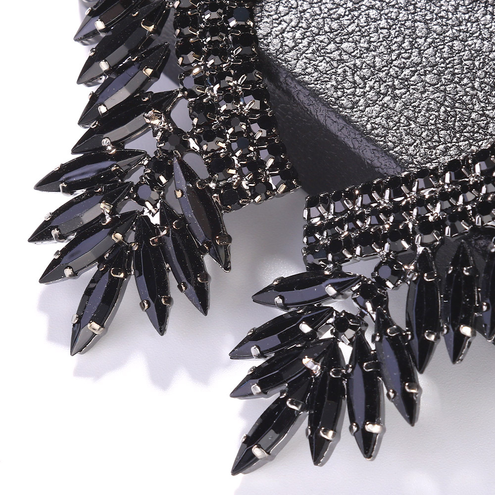 Nuevo estilo completo diamante exagerado clip de oreja estilo europeo y americano personalizado solo rhinestone pendientes intermitente accesorios pendientes