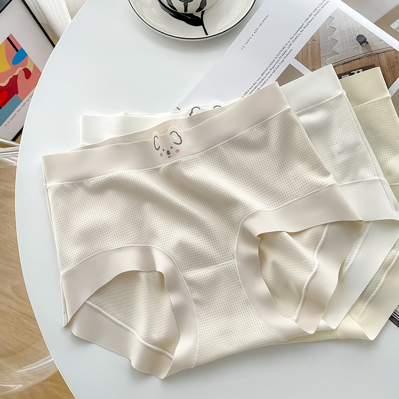 Not stuffy at all, full of breathable holes, Girl's cute ice silk underwear, mid-waist seamless hip-wrapped briefs
