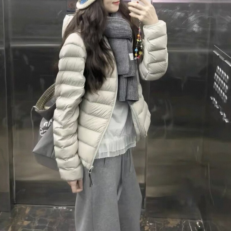 Winter Thin 90 Short down Jacket for Women, Outdoor Hooded Warm White Duck down Puffer Jacket, Lightweight Trendy Coat