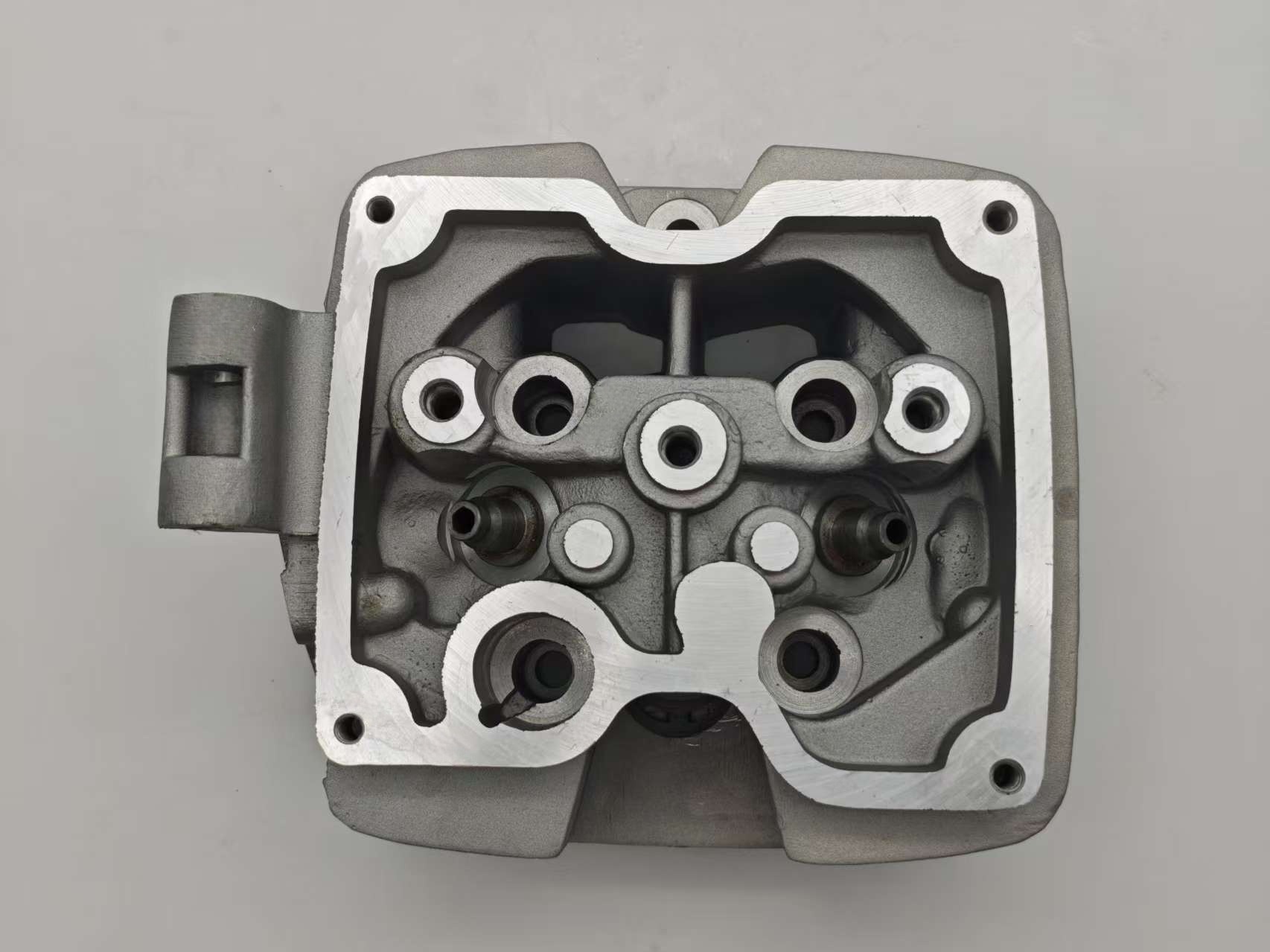 CG125 square cylinder head, 125cc engine, square cylinder head, motorcycle parts, bare cylinder head, popular for cross-border sales