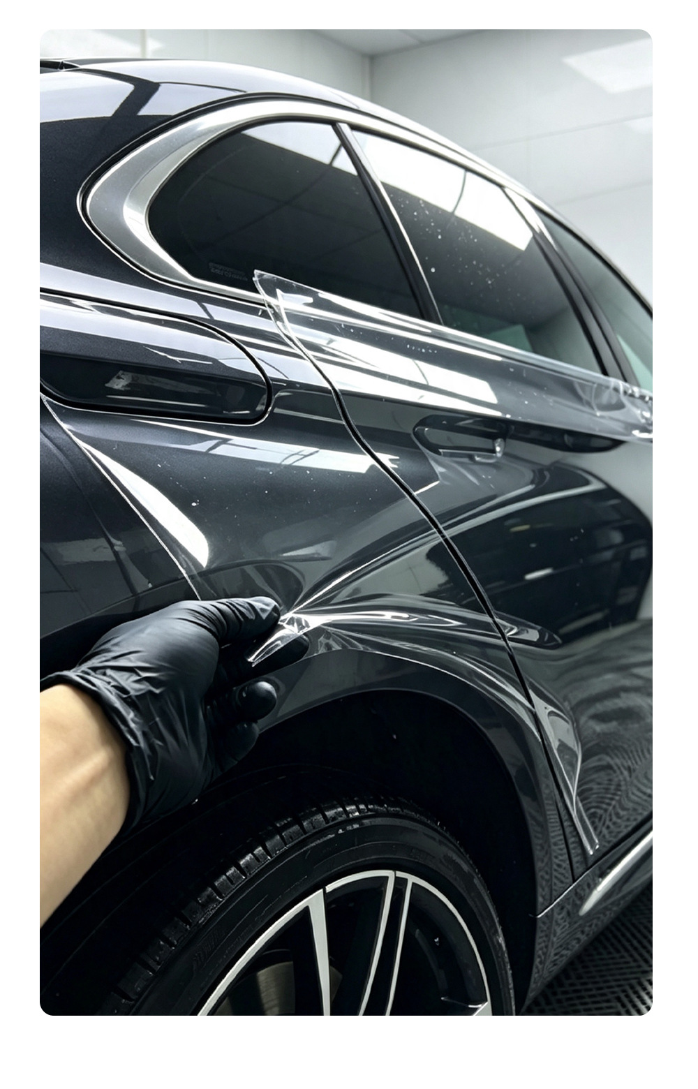 TPU invisible car film is self-repairing, scratch-resistant, anti-smudge, and resistant to yellowing, providing protection for car paint surfaces