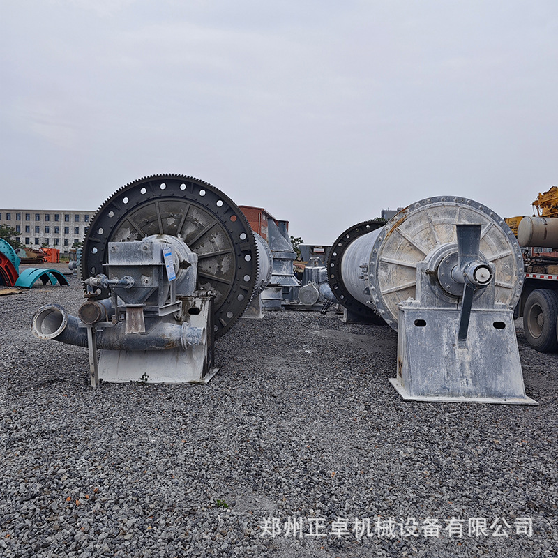 供应两台1860型二手高铝球磨机 成色准新效率高 配套超细选粉机