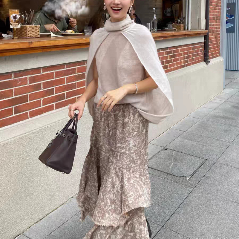 [in Stock] Stylish Wool Knit Ripple Turtleneck Cape Vest Soft Sweater for Women