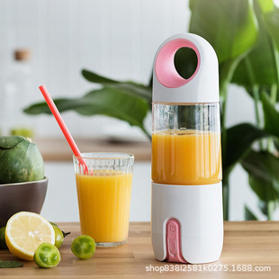Factory wholesale juicer household juice cup portable rechargeable USB electric juice cup mini small fruit machine