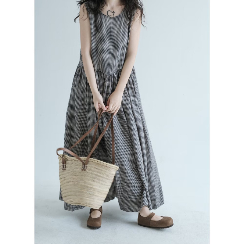 2026 New Summer Style Loose Plus-Size Women's Retro Cotton and Linen Plaid Sleeveless Round Neck Casual Mid-Length Dress