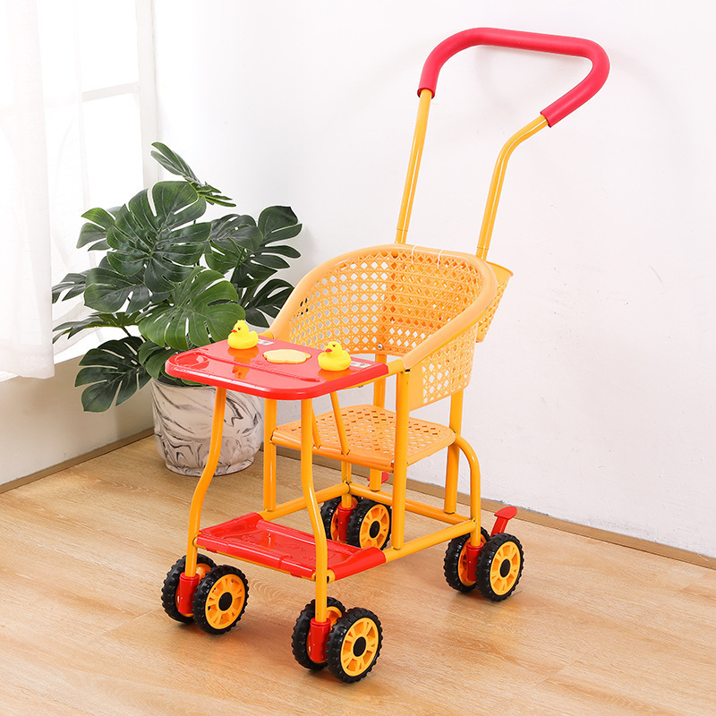 D30에는 벨트와 바구니가 함께 제공됩니다.