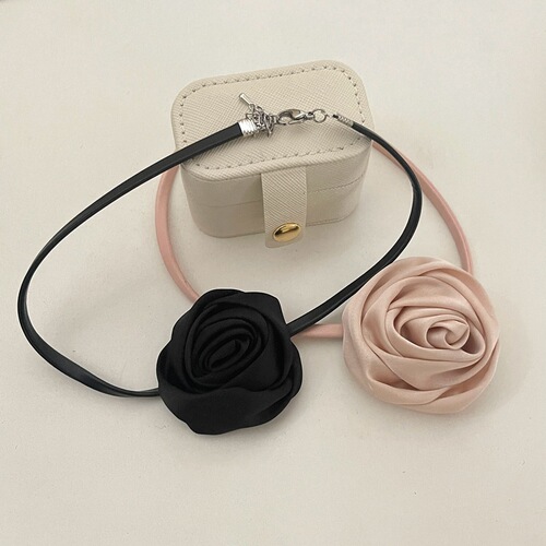 French-style gentle rose gold necklace, ethereal retro sweet choker, vacation style, personalized and niche for women