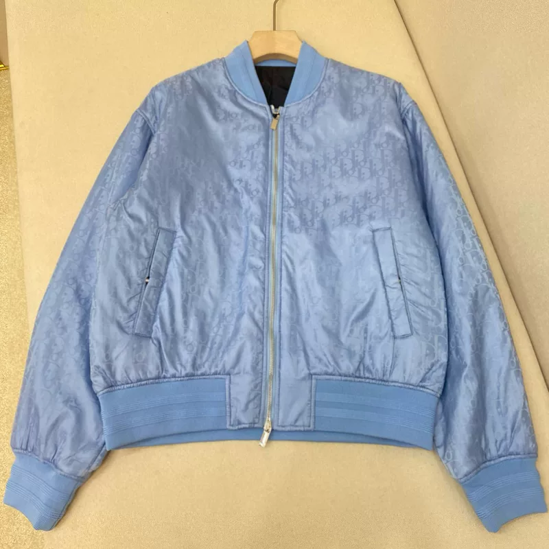 Light and thin baseball jacket, print