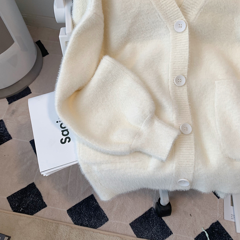 2025 New Spring Furry Knitted Sweater Cardigan Tops Women's Small Thickened Warm Long Sleeve Top Women