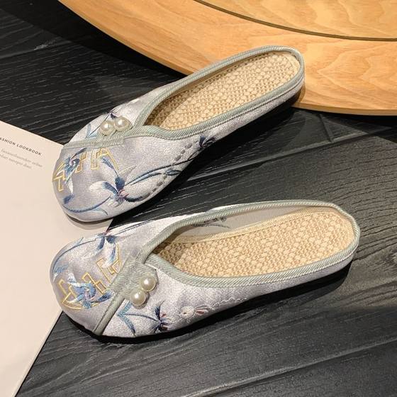 Summer Ethnic Style Baotou Slippers Women's Soft Bottom Chinese Elements Retro Silk Satin Cheongsam Ancient Chinese Clothing Shoes Women's Sandals