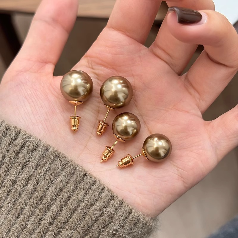 Maillard Coffee Color Pearl Earrings Women's Silver Needle Niche Design High-End Earrings 2025 New Popular Earrings