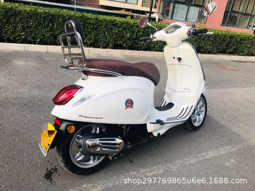 Suitable for Vespa Sprint Spring 150 rear rack, GTS300, GTV6 modified foldable backrest rack