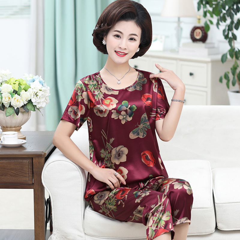Ice Silk Pajamas for Women, Spring and Summer Thin Short-Sleeved Suits, Summer Casual Home Clothes for Middle-Aged and Elderly Mothers, Can Be Worn Outside the Home Ice Silk Pajamas for Women, Spring and Summer Thin Short-Sleeved Suits, Summer Casual Home Clothes for Middle-Aged and Elderly Mothers, Can Be Worn Outside the Home