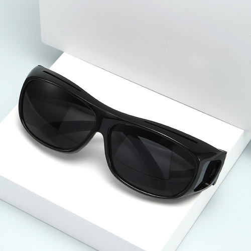 New UV-protective stylish sunglasses, windproof and sand-resistant cycling night vision multi-functional clip-on sunglasses with anti-glare feature.