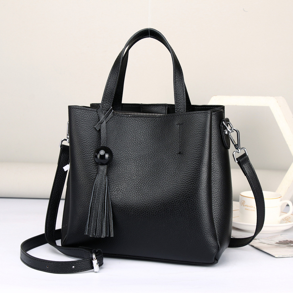 Oil Wax Leather Killer Bag Image 2