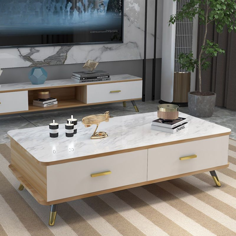 나무 커피 테이블: 120개의 밝은 흰색 대리석 패턴