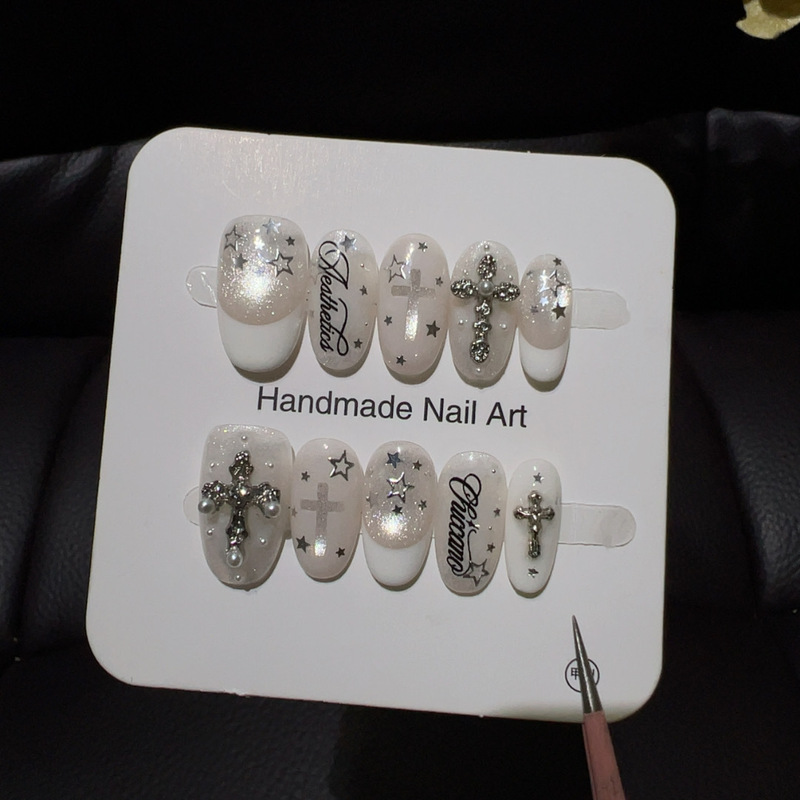 【Silver Star English】Purely desirable translucent white base with fine shimmering silver stars, hand-painted English text, three-dimensional diamond-embellished cross nail art 【Silver Star English】Purely desirable translucent white base with fine shimmering silver stars, hand-painted English text, three-dimensional diamond-embellished cross nail art