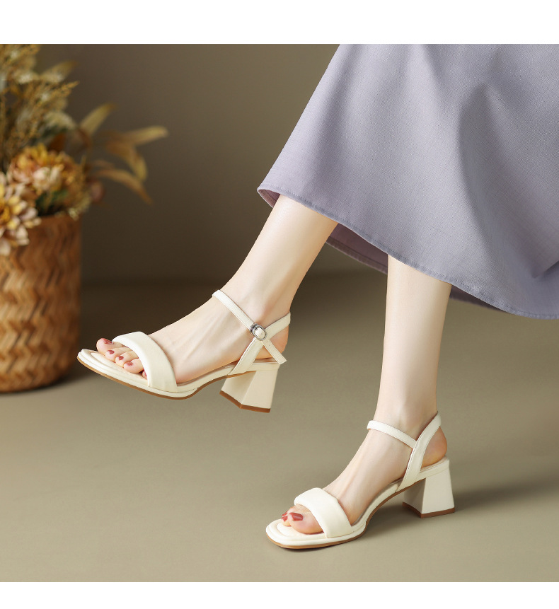 Sandal nữ quai ngang gót vuông một quai ZHR kiểu mới — Y 718m trắng chi tiết 13