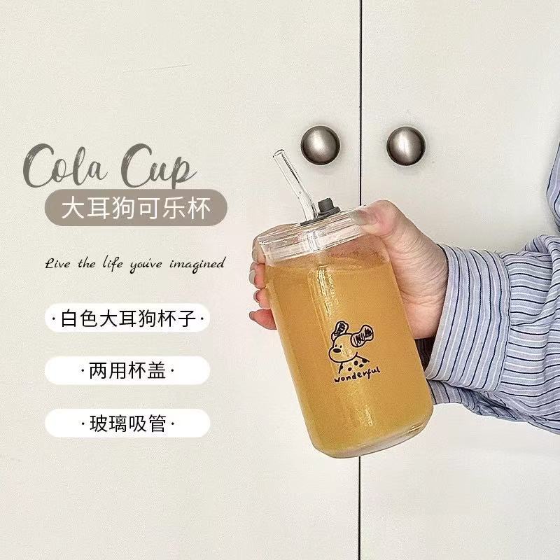Fábrica directa de ventas en línea ins taza de paja de vidrio de ventana simple escala de dibujos animados taza de leche de alto boro con taza de vidrio cubierta