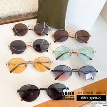 L�ҽ���Բ��̫����Ů С����ŷ��ins����ͬ�����ʱ��ī��LW40151