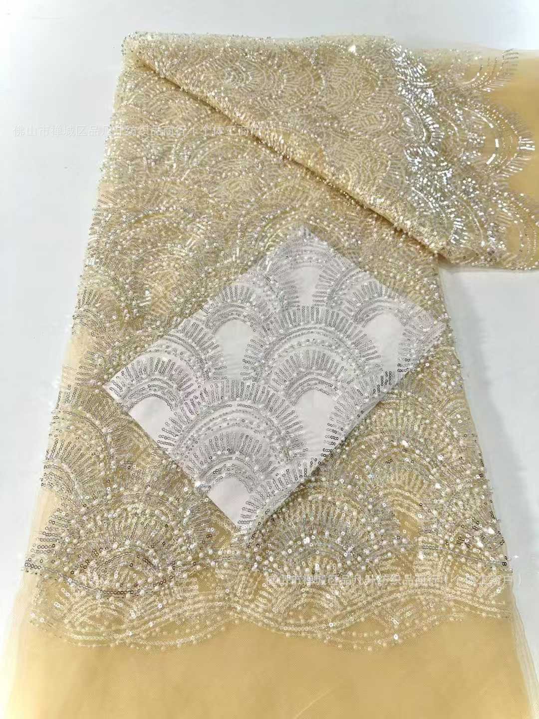 Tejido de sequillas de perlas Mejor calidad Cuentas sequillas Lace Tejido de vestido de boda de alta definición