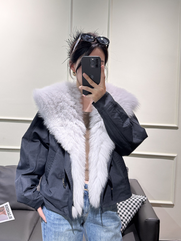 实拍新款狐狸毛大毛领短款羽绒服鹅绒真毛外套保暖显瘦海宁皮草|undefined