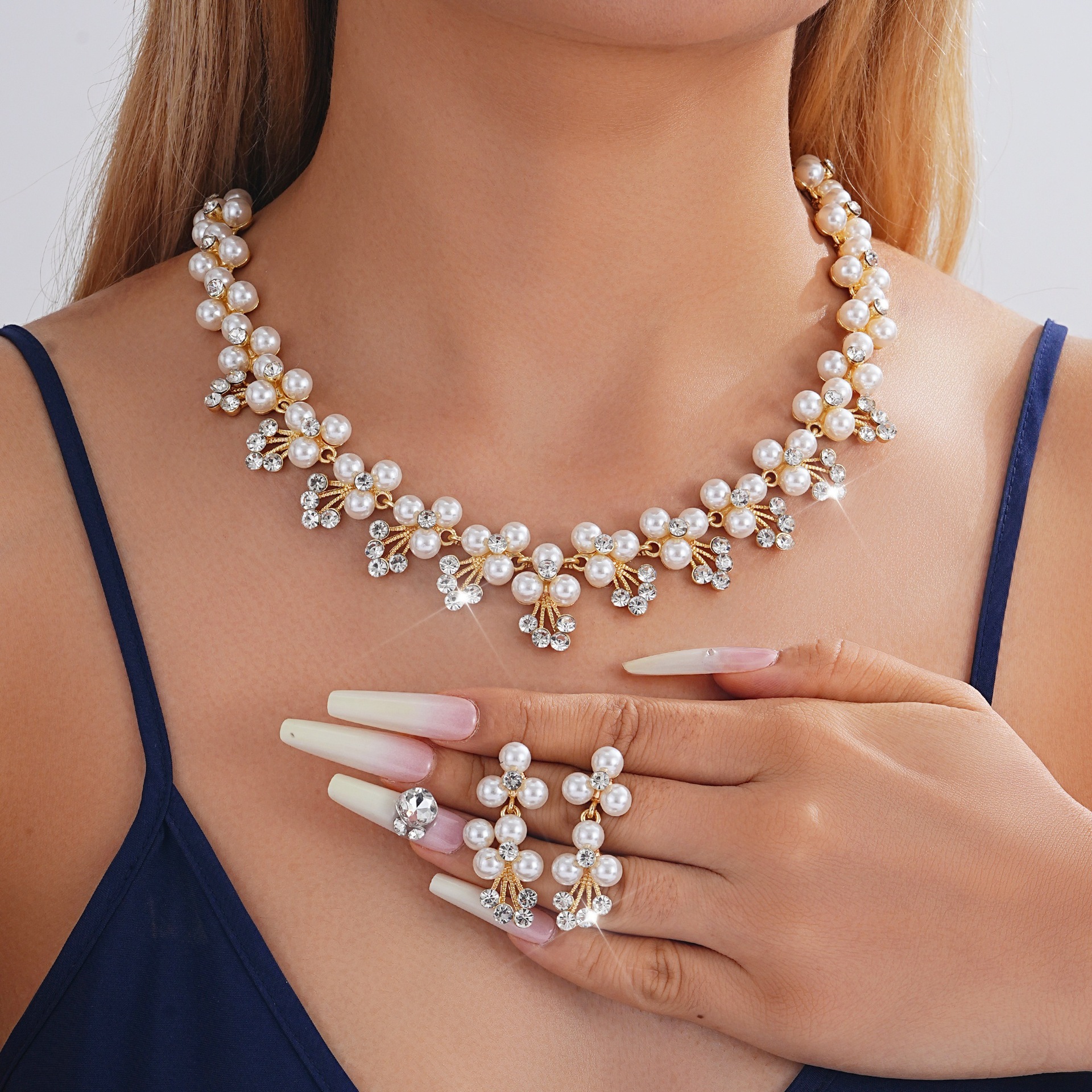 Bridal Leaf-Shaped Long Waterdrop Pearl Necklace, European and American Style Amazon Best-Selling Two-Piece Necklace Set Wholesale