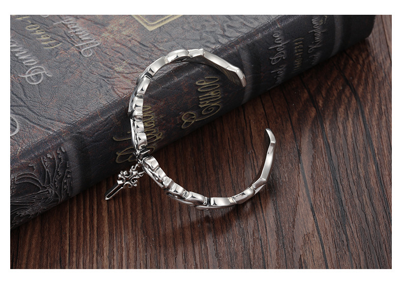 Daily Occasion Alloy Material Wholesale Retro Simple Style Geometric Cross Letter Alloy Silver Plated Artificial Pearls Rhinestones Bracelets Bangle