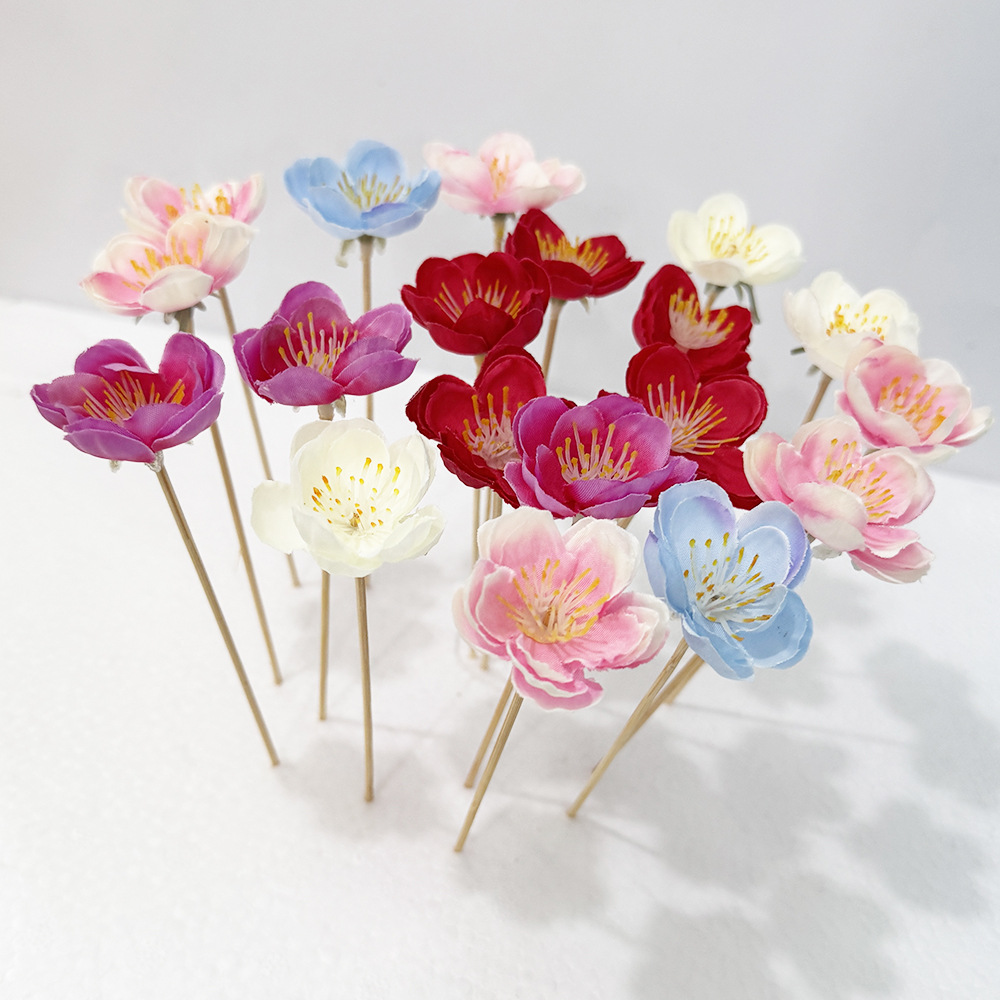 Simulación creativa Plum Blossom Peach Blossom Pear Flower Signo Decoración de platos fríos Firma de inserción Signo de frutas desechable Plato de frutas Decoración de postres