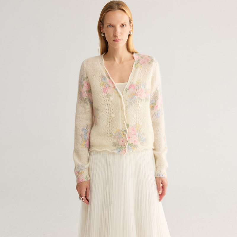 French-style printed floral mohair sweater for women, V-neck knitted cardigan, 2026 early autumn new women's thin coat French-style printed floral mohair sweater for women, V-neck knitted cardigan, 2026 early autumn new women's thin coat