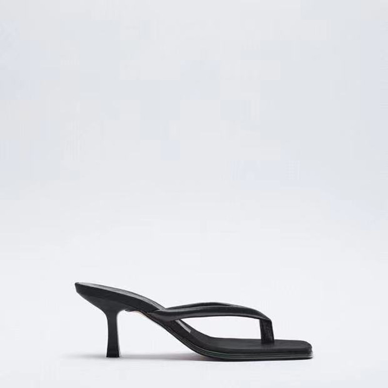 2024 Stiletto Mid-Heeled Sandals, Simple Outer Wear, Fashionable Elegant, Sexy Black Thong Shoes, High-Heeled Sandals for Women