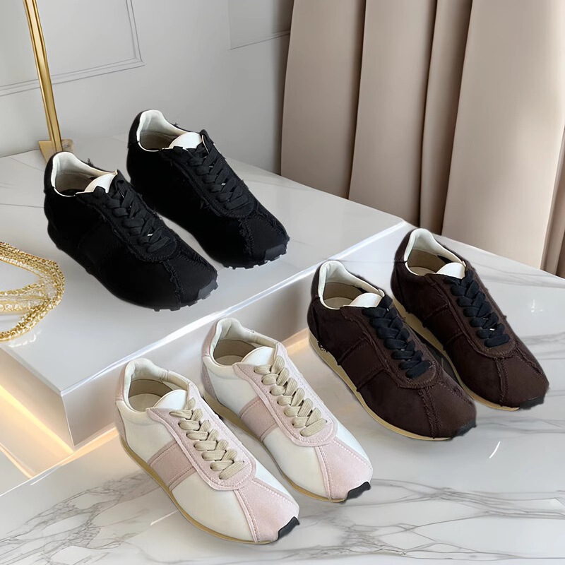 Comfortable! Low-key luxury! The New Retro Flat Lace-up Casual sneaker De-training Shoes Forrest Gump Shoes Women