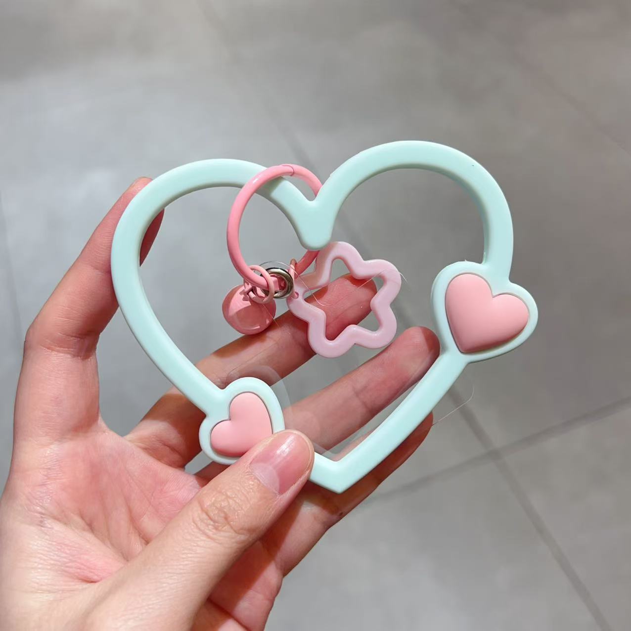 Buca hecha a mano ins viento de alta calidad cuerdas de teléfonos móviles amor pulsera de silicona cuerdas de moda de teléfonos móviles corto / adornos