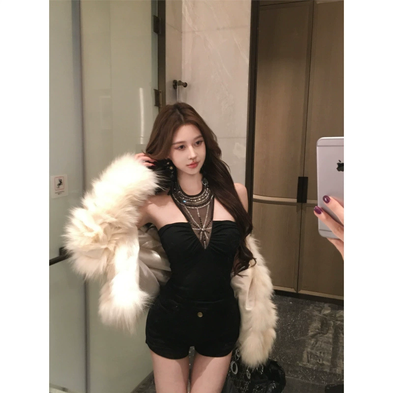 Женский черный топ без рукавов с лямкой на шее Chocolate Girl Pure Desire Style, весенний сексуальный обтягивающий топ со стразами, весна 2025 г.