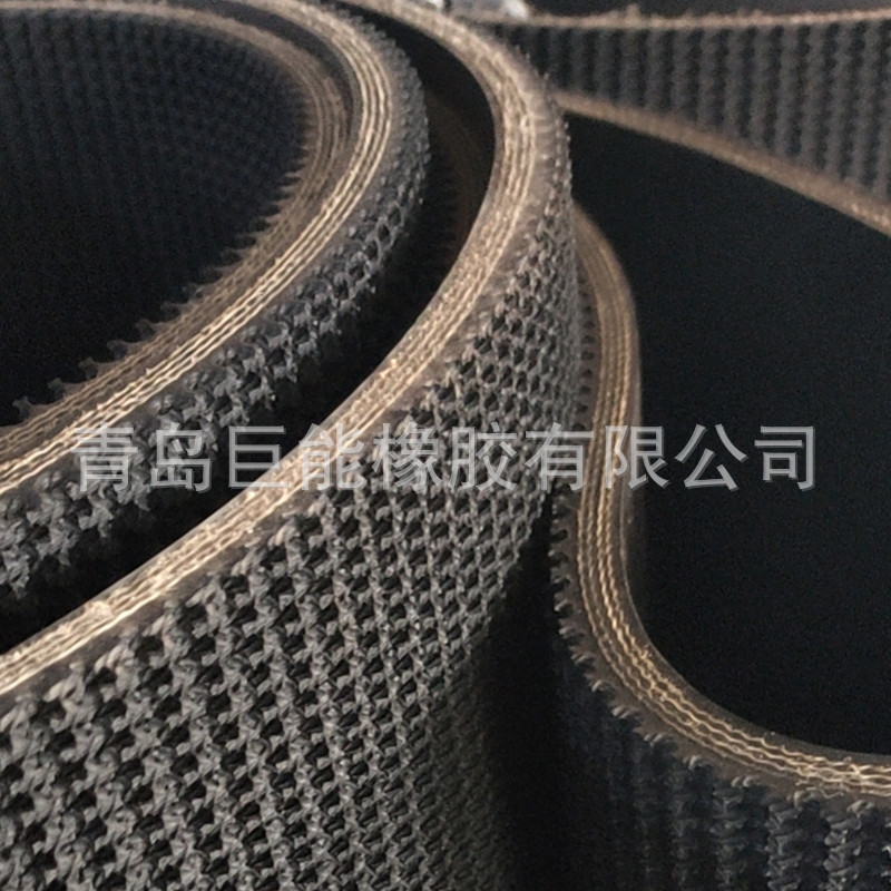 山东青岛厂家供应滑雪场专用传送带  橡胶防滑草带黑色耐寒输送带