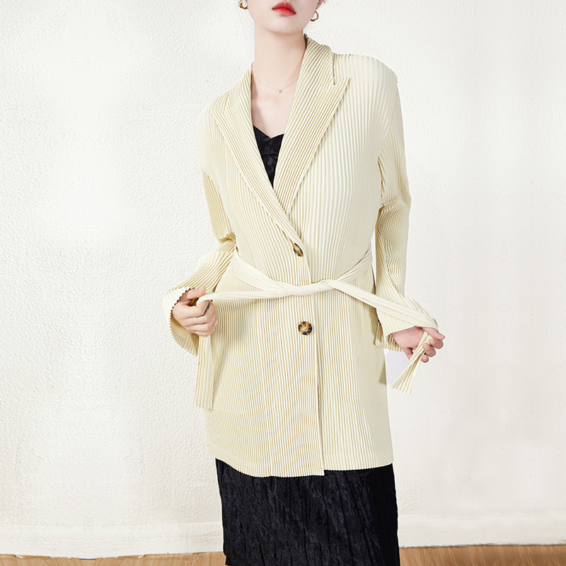 Miyake Spring New Suit Collar Women's Coat Mid-length Pocket Windbreaker Lace-up Slim-fit Loose Jacket Miyake Spring New Suit Collar Women's Coat Mid-length Pocket Windbreaker Lace-up Slim-fit Loose Jacket
