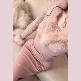娇艳欲滴毛领气质女人味优雅蕾丝长袖连衣裙粉色鱼尾裙长裙女秋冬