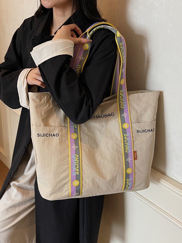 Bolsa de tela de nylon de gran capacidad para mujeres bolsas de impresión de letras de la ciudad simple viaje bolso de hombro bolso de mano ocio