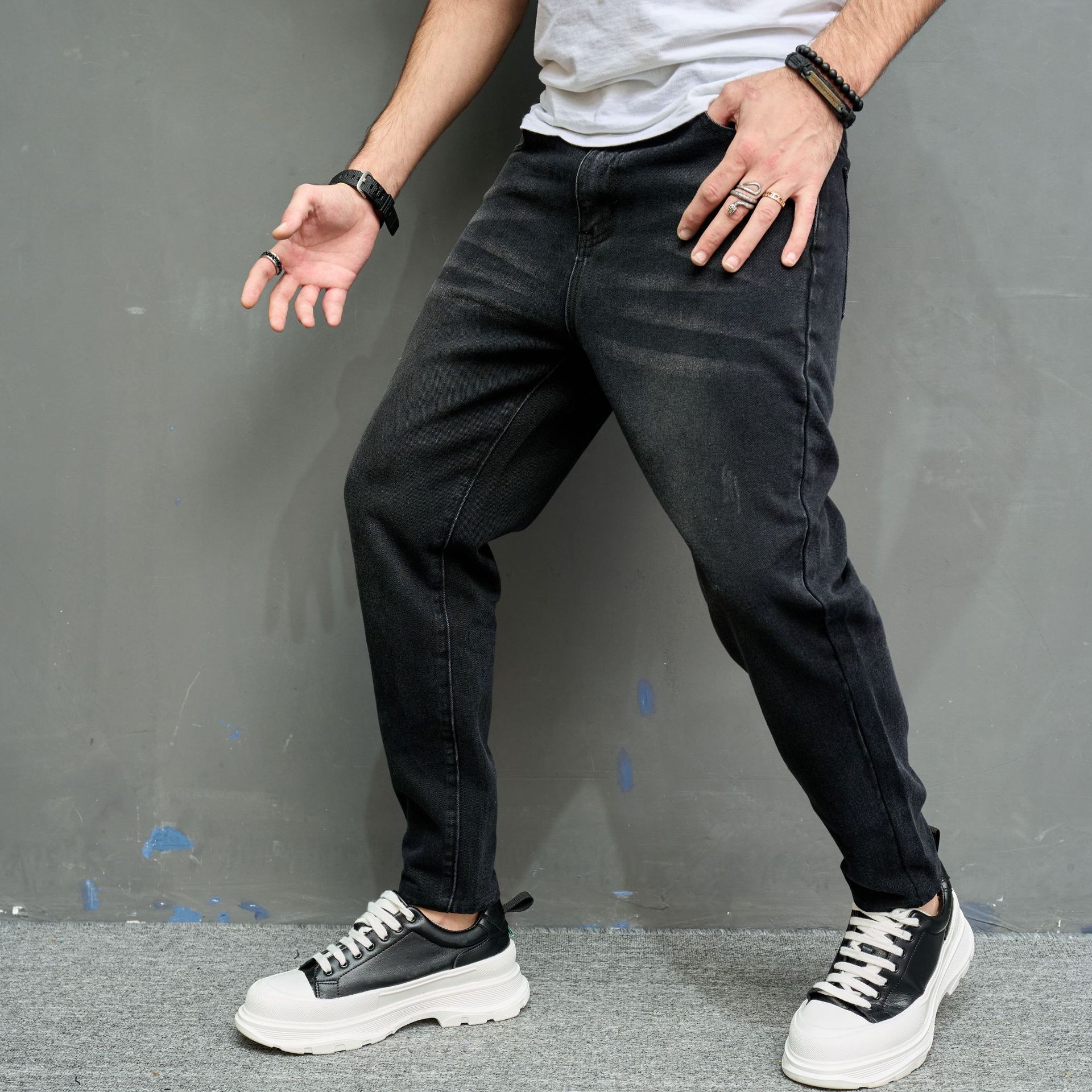 Comfortable Fit Jeans