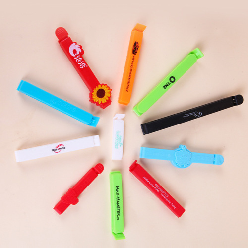 T manufacturer wholesale household plastic food sealing clips large cartoon snacks moisture-proof sealing clips can be printed with logo