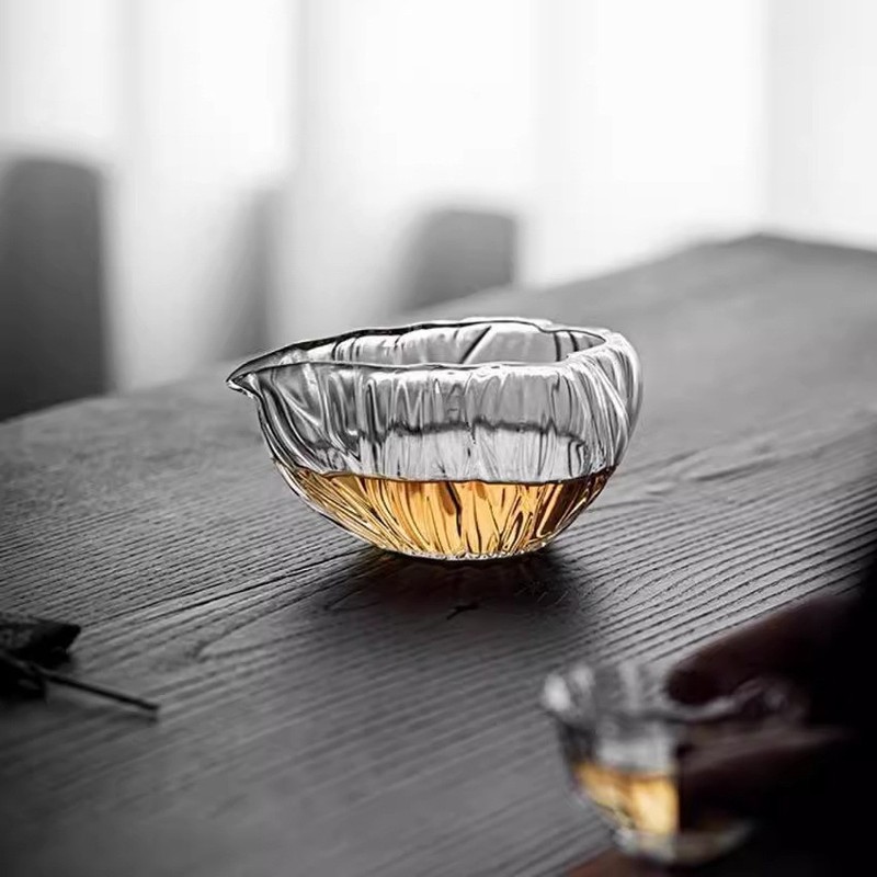 卸売りの新型ハスの葉のガラスの公道の杯は茶器の杯の均一な杯のお茶の海の茶器の部品を分けます。|undefined