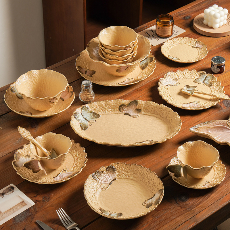 Cross-border vintage butterfly relief ceramic tableware set with irregular wavy edges, suitable for home kitchens and as a housewarming gift Cross-border vintage butterfly relief ceramic tableware set with irregular wavy edges, suitable for home kitchens and as a housewarming gift