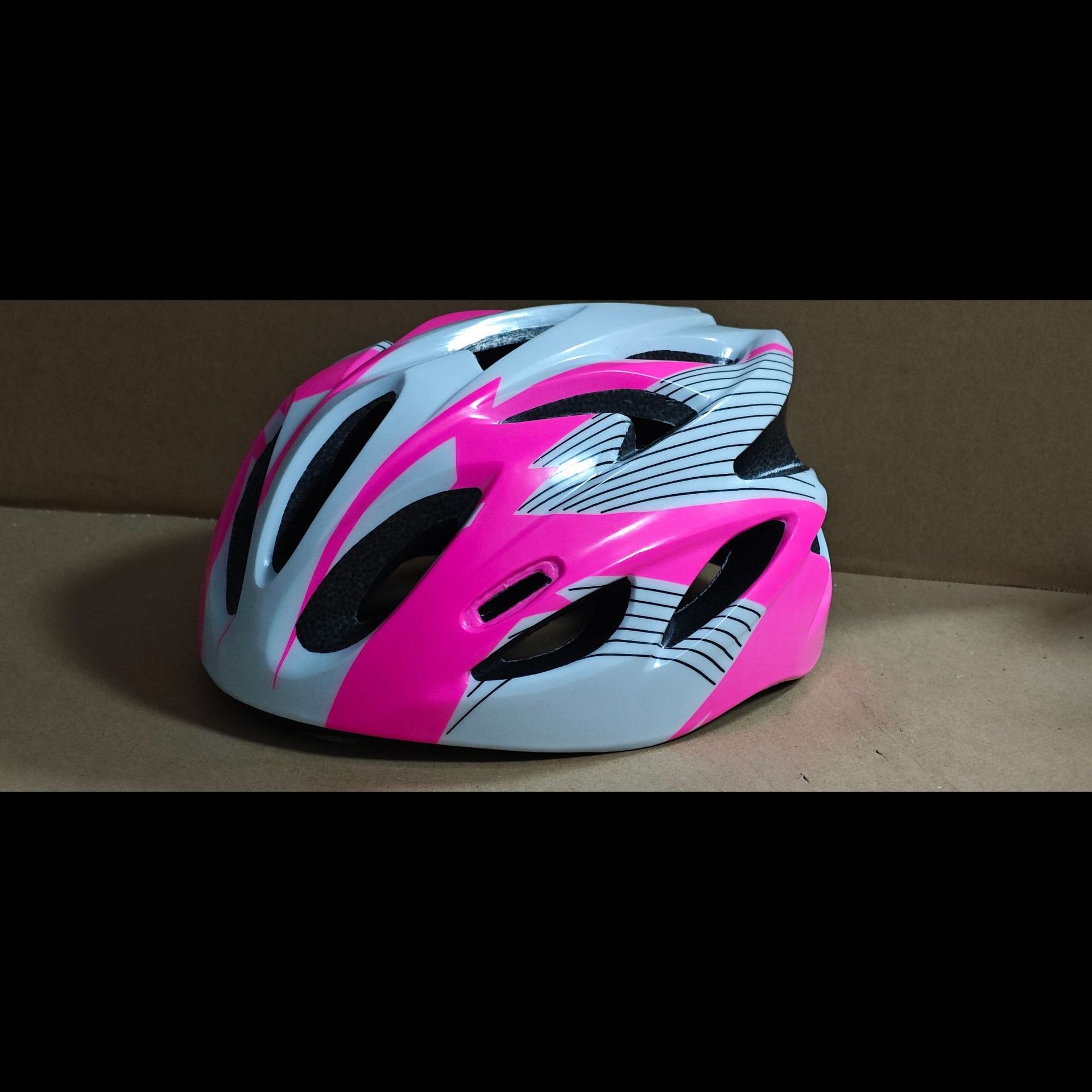 Nuevo casco protector para niños de verano con casco anti-caída y anti-solar poroso ajustable image 3