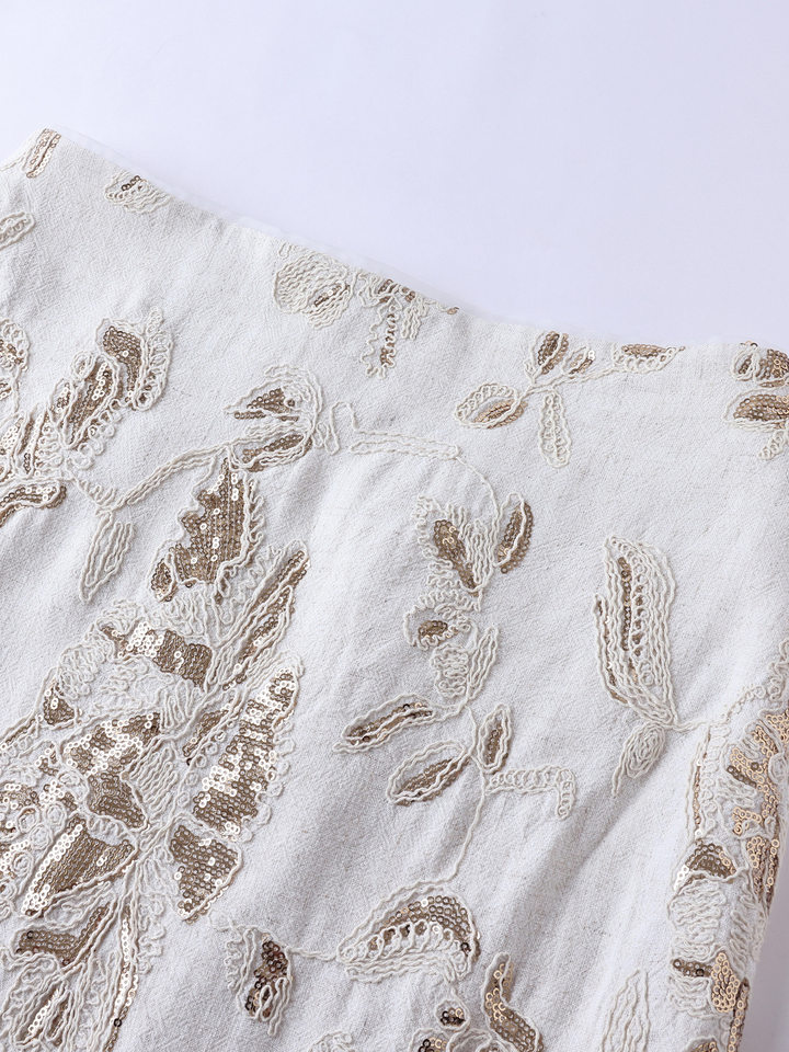 Chân váy linen nữ dáng suông dài vừa, thêu đính kim sa công phu, phong cách quý cô thanh lịch — Màu be