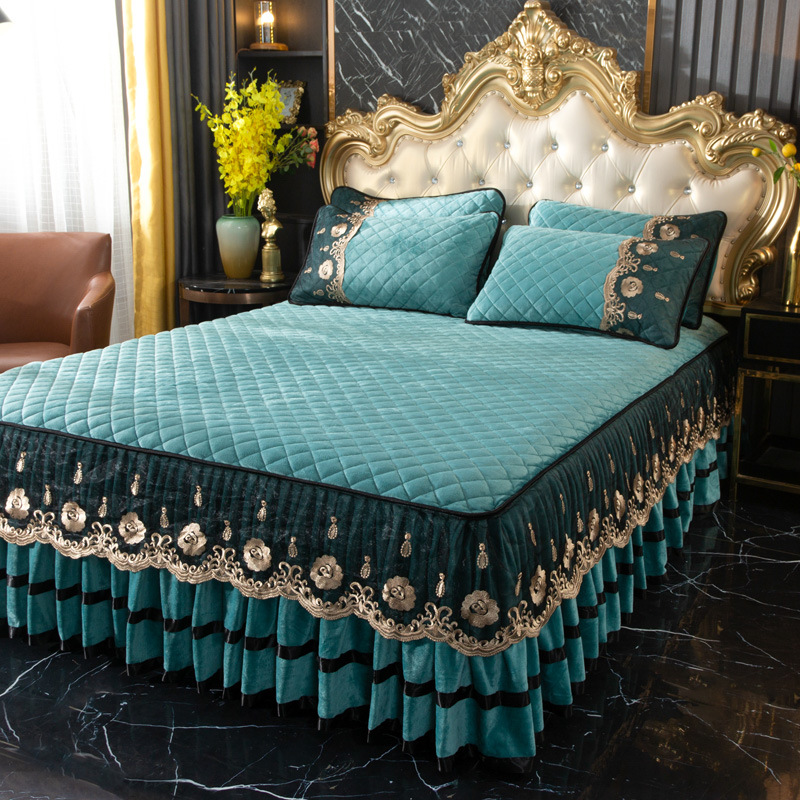 Winter crystal velvet single piece quilted lace bed skirt thickened warm bedspread mattress cover non-slip bed cover pad wholesale