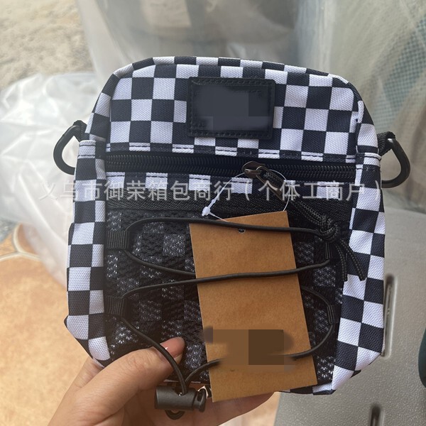 新しいトレンディなブランドチェック柄クロスボディバッグトレンディなブランド Vans カジュアル旅行学生ショルダーバッグ迷彩小さなバッグ男性と女性のカップル|undefined