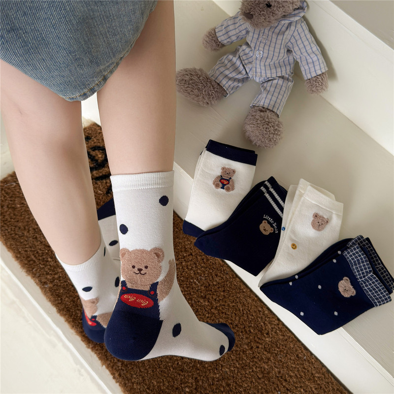 Japanese-style college-style bear embroidered mid-calf socks for women, autumn and winter navy blue polka dot striped versatile student cotton socks Japanese-style college-style bear embroidered mid-calf socks for women, autumn and winter navy blue polka dot striped versatile student cotton socks