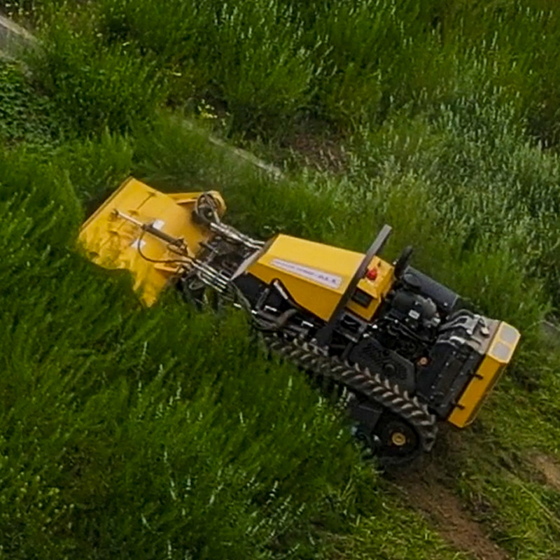 大型履带割草机 遥控履带割草机球场草坪管理机柴油割草机